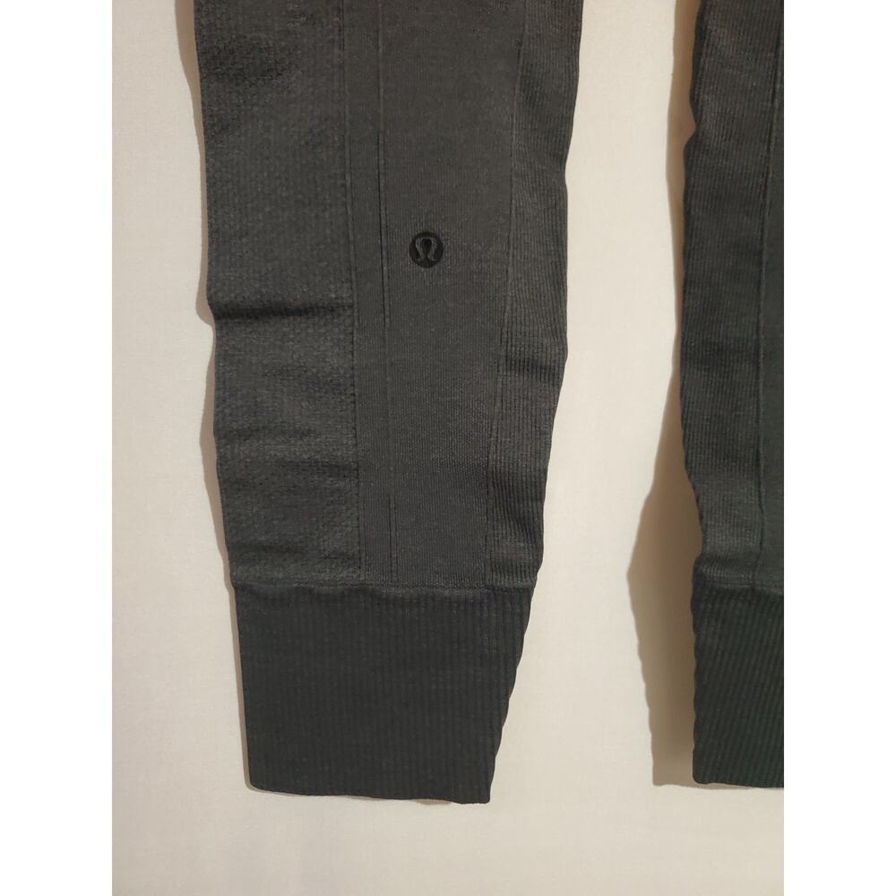 Lululemon Ebb to Street Seamless Ribbed Cuff Pants Womens Size 6 Gray Tights - Picture 8 of 10